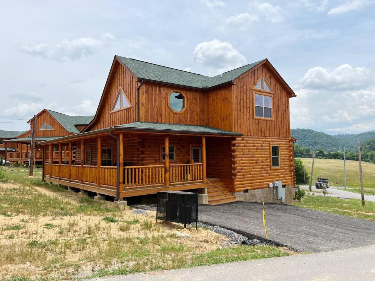 Splendid 2Cabins Sleeps 28 Pool Hot Tub More Pigeon Forge Exterior foto